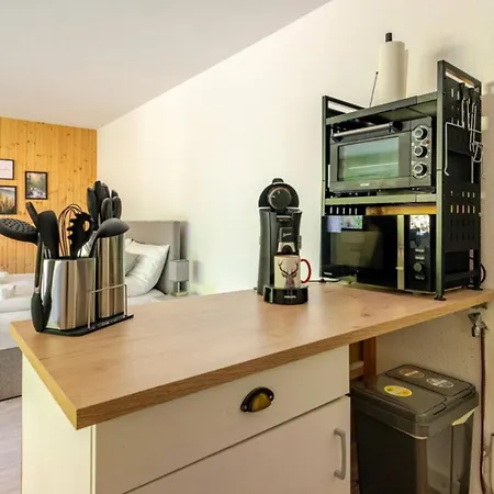 Apartment An Wanderwegen Gelegen Mit Terrasse Und Boxspringbett