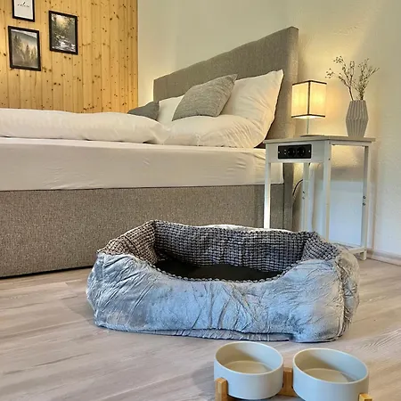 An Wanderwegen Gelegen Mit Terrasse Und Boxspringbett 公寓